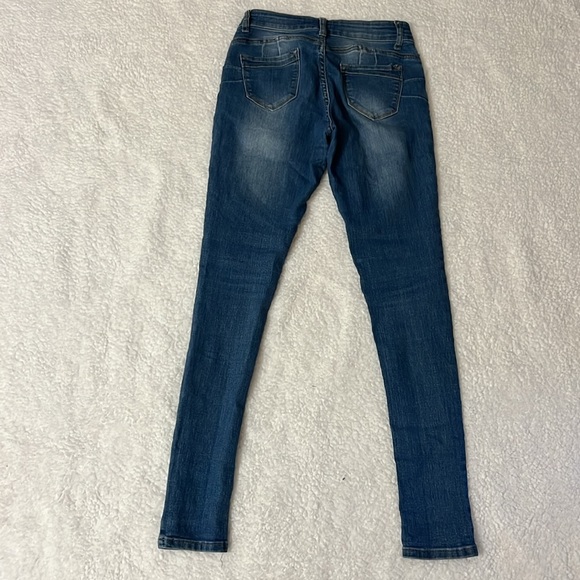 Fashion Nova Women’s Blue Jeans Size 5/6 - Picture 3 of 7